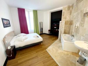 Enzo Hotels Limoges Centre Jourdan by Kyriad Direct : Chambre Supérieure 1 Lit Double