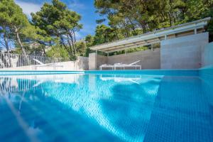 Brela - room for two