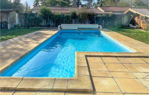 Maisons de vacances Beautiful home in Vic-En-Bigorre with Outdoor swimming pool, 3 Bedrooms and WiFi : photos des chambres