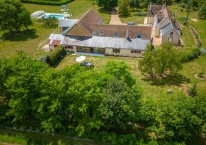 Maisons de vacances Magnifique Gite - 2 chambres - avec petit plan d'eau : photos des chambres