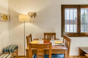 Villa lesquirol casa con piscina