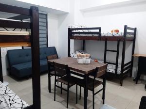 Comfy Bunkbed with Pool