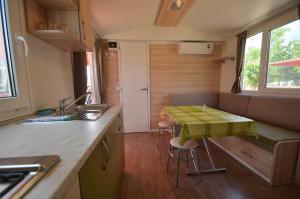Campsite Pisak - mobile homes by the sea 