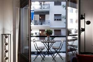 Rare 1BR APT, next to the new Goulandris Museum