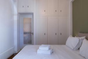 Rare 1BR APT, next to the new Goulandris Museum