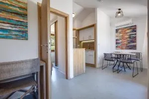 Apartments Jezera Lovišća - Ostrvo Mutrer