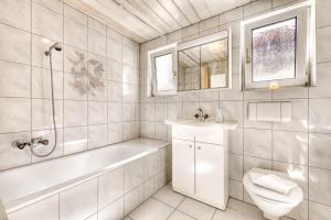 Familienferienwohnung Buerserberg Dorf by A-Appartments