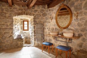 Hotels Chateau de Saint Vidal : photos des chambres