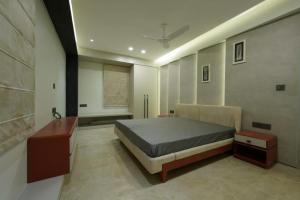 Woodlands Apartment- Fully furnished Luxury Apt