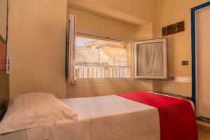 Single Room room in Hotel Cairoli