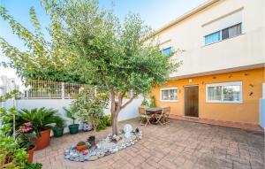 Amazing Home In Playa De Almazora