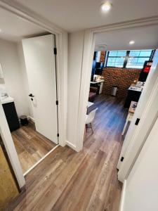 Apartment 7 Sullivan House