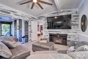 Modern Seminole Home with Patio, 3 Mi to Beach! - Oakhurst Shores