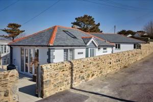 2022 Stylish Flat in Central Hayle