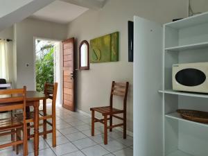 Sobrado perto da Praia de Frente para Lagoa - Garopaba