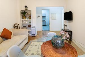 Aquecedor, lavanderia e conforto perto do metrô