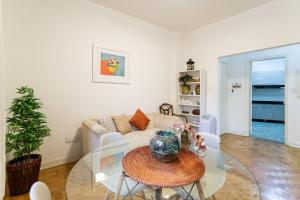 Aquecedor, lavanderia e conforto perto do metrô