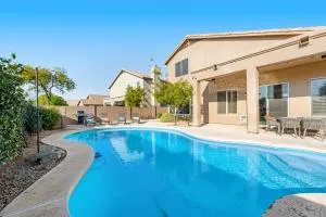 Roy Rogers Poolhouse - 洞溪