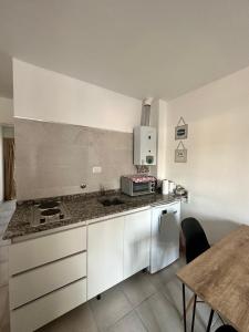 Departamento en el corazón de Guemes!