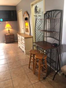 A Smaller Piece of Heaven, Near by Lackland AFB