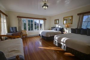 Family Double Room room in The Colonial Inn
