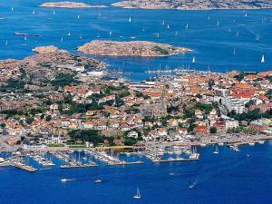 8 person holiday home in Lysekil-By Traum