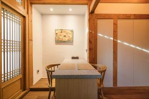 Luxury Hanok Stay Starlight