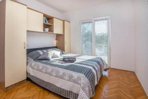 Apartment Radovic Nives