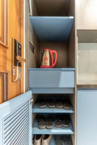 The Rixx Boutique- Opera House- SmartTV65in - pool