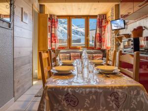 Charmant Apt 4 pers, cœur Val Thorens, 28m², Ski-inski-out, Confort & Commodités - FR-1-637-38