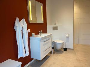 Nyopført luksusværelse i naturskønne og rolige omgivelser