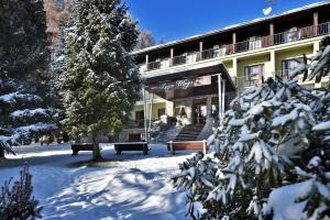 APLEND Hotel Lujza Major - 3hvězdičkové hotely ve městě Tatranská Lomnica