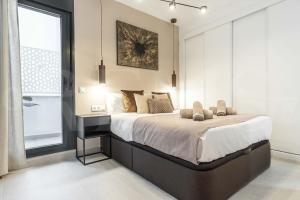 Modern apartment with patio & parking REMS