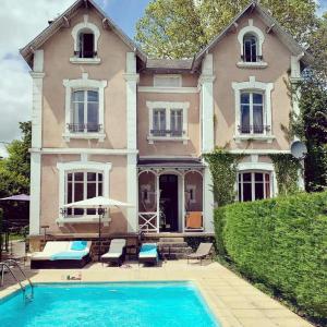 Maisons de vacances Beautiful French Holiday Villa : photos des chambres