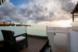 204 Atalaya 2 bedrooms, sea view, private parking