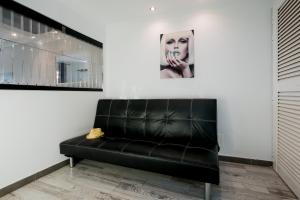 204 Atalaya 2 bedrooms, sea view, private parking