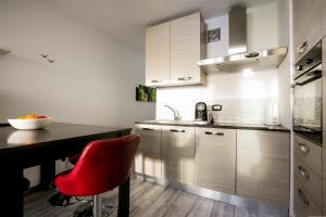 204 Atalaya 2 bedrooms, sea view, private parking