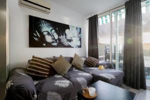 204 Atalaya 2 bedrooms, sea view, private parking