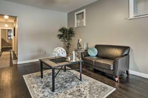 Quiet Chicago Townhome Walk to Subway Stations