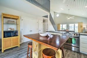 Oceanside Oak Island Getaway For Families and Pets!