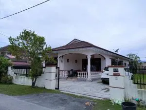 LOST WORLD OF TAMBUN HOMESTAY - Kampong Batu Lapan