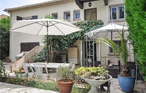 2 Bedroom Nice Apartment In Cogolin