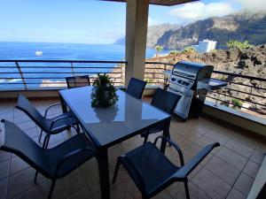 Luxury Los Gigantes Apartment