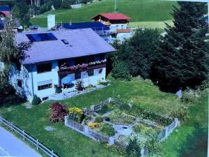 Schöne Unterkunft mit Parkplatz und Bikergarage ohne Küche - 贝格