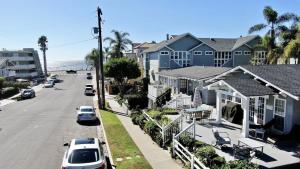 Walk to Beach, Patio with Ocean View, AC