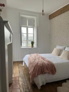 B&B / Chambres d'hotes Mercier de Montigny - Les Chambres du Beffroi - SPA et Massage : photos des chambres