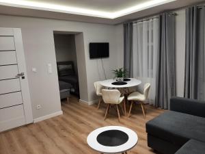 Central Platinum Apartments 14