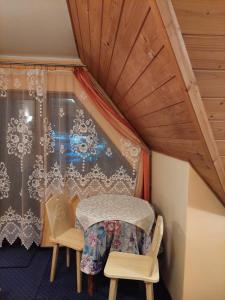 Pokoje gościnne Centrum Brzozowa 14