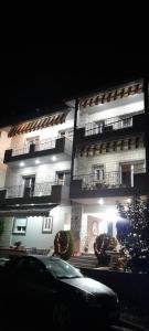 Aleksandras Διαμερίσματα