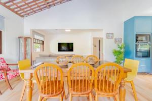 GB77 Ótima Casa 5 Quartos com Piscina e Churrasqueira - Guarajuba